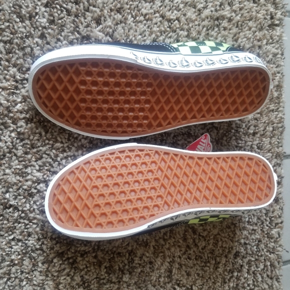NWT Green & Black Checkered Vans Size 7 Women - Picture 5 of 6
